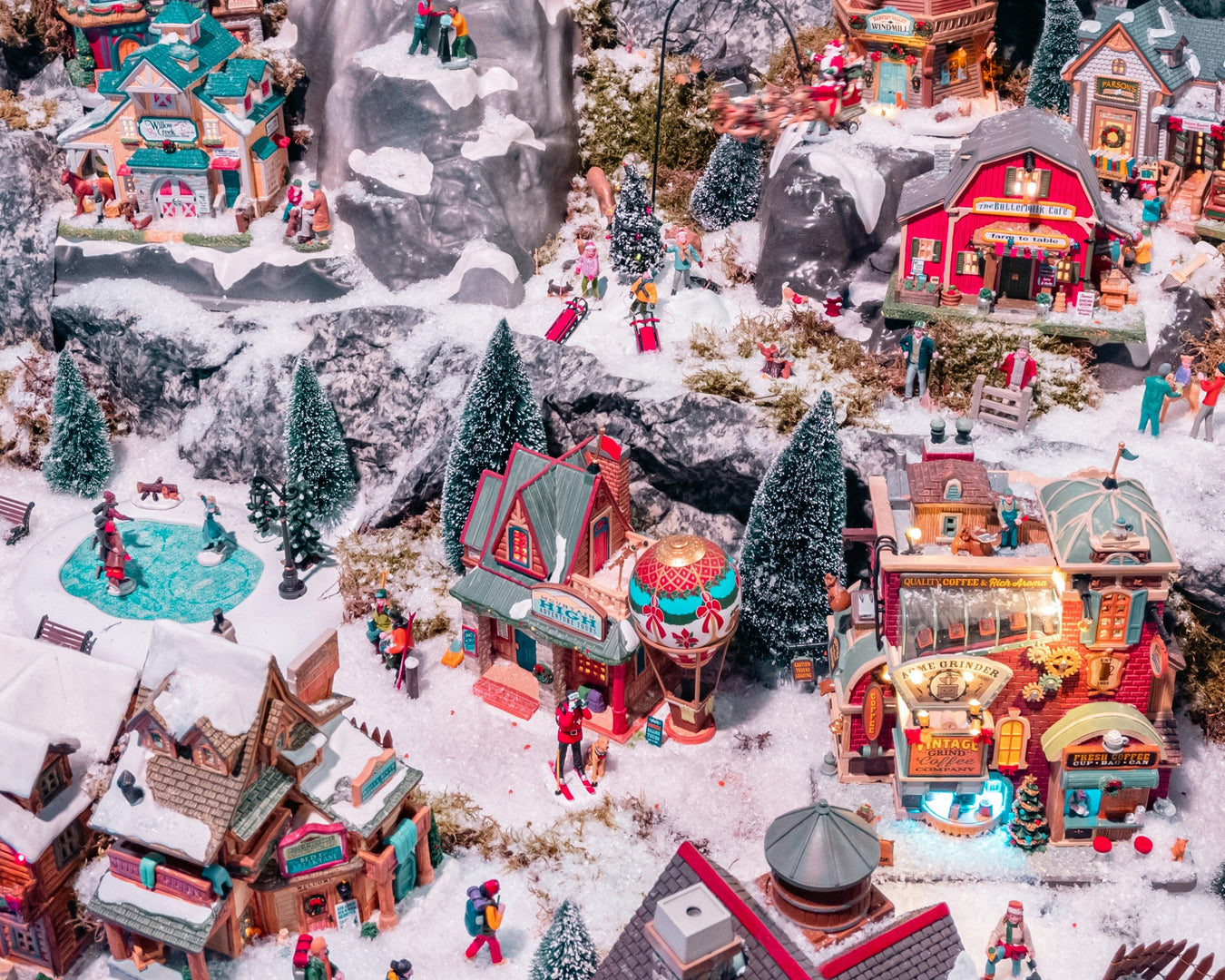 Christmas Outdoor and Garden Decor