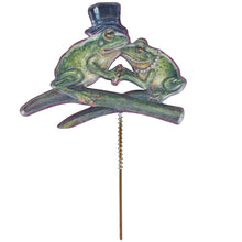 Frog Love Garden Pick