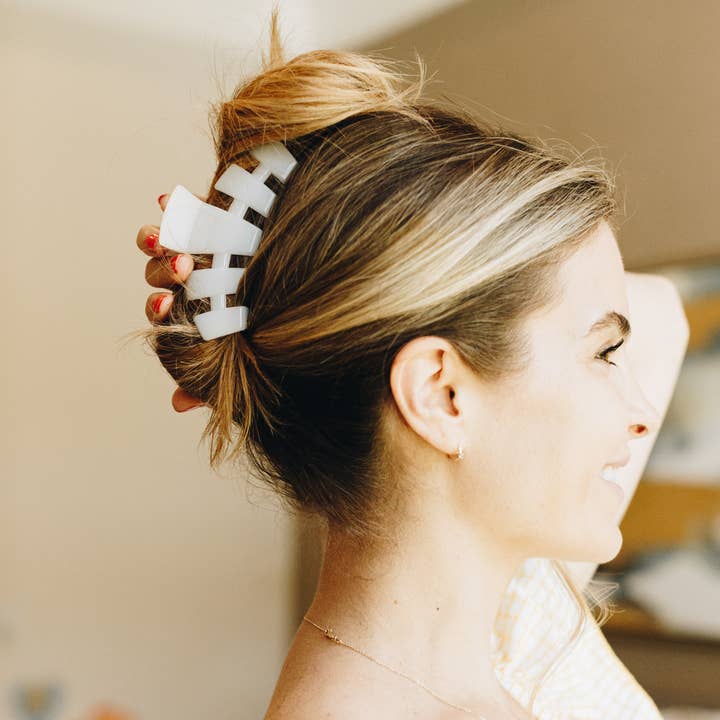 Classic Hair Clip | Coconut White