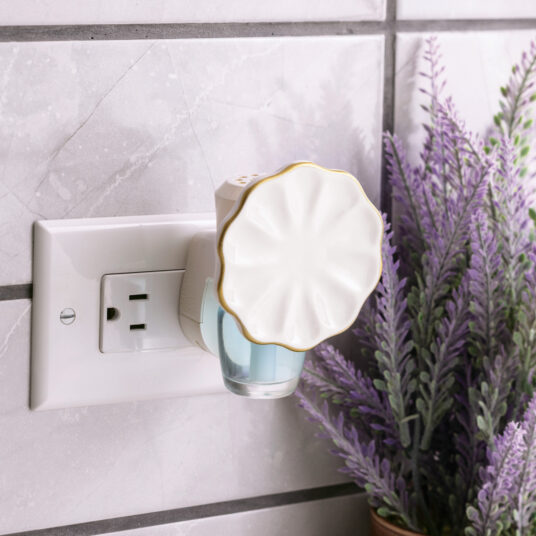 Scalloped WallScents™ Fragrance Warmer Pluggable