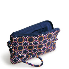 Zip Wristlet - Lattice florets