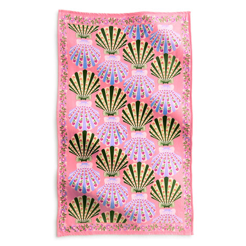 Plush Throw Blanket Cottage Shells in Fleece