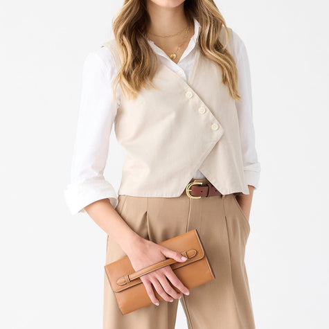 Verbena Clutch Roasted Pecan in Leather