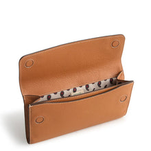 Verbena Clutch Roasted Pecan in Leather
