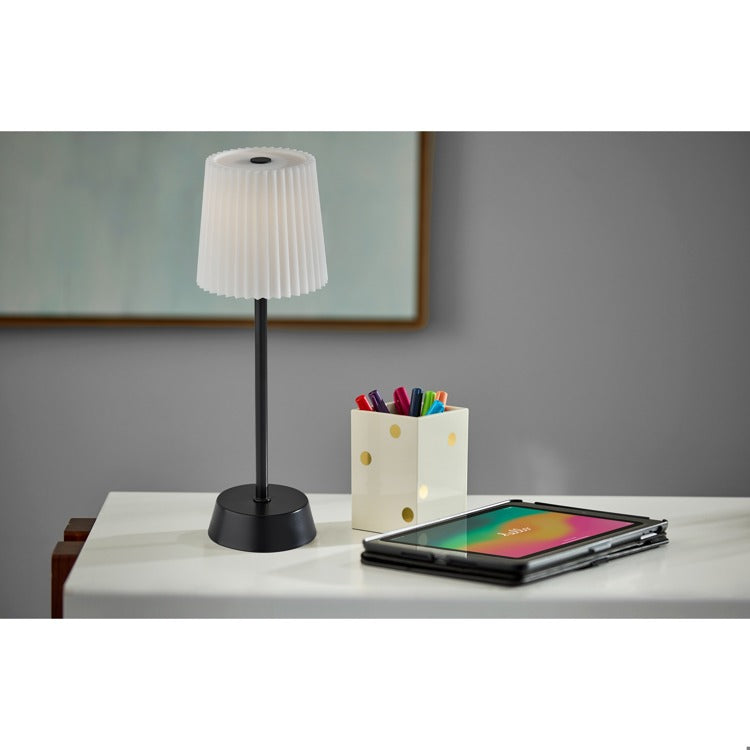 Bobby Cordless LED Table Lamp Black