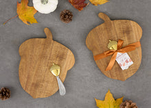Acorn Cutting Board Gift Set