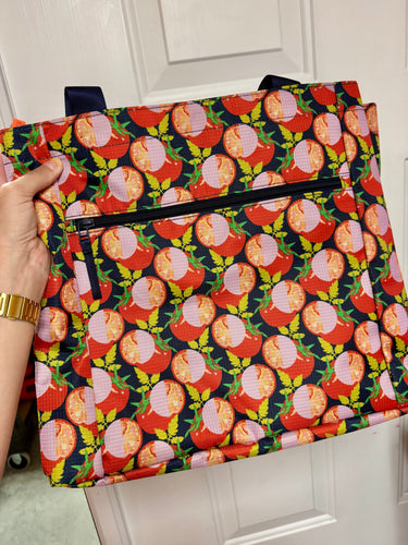 Family Tote in Sliced Tomatoes