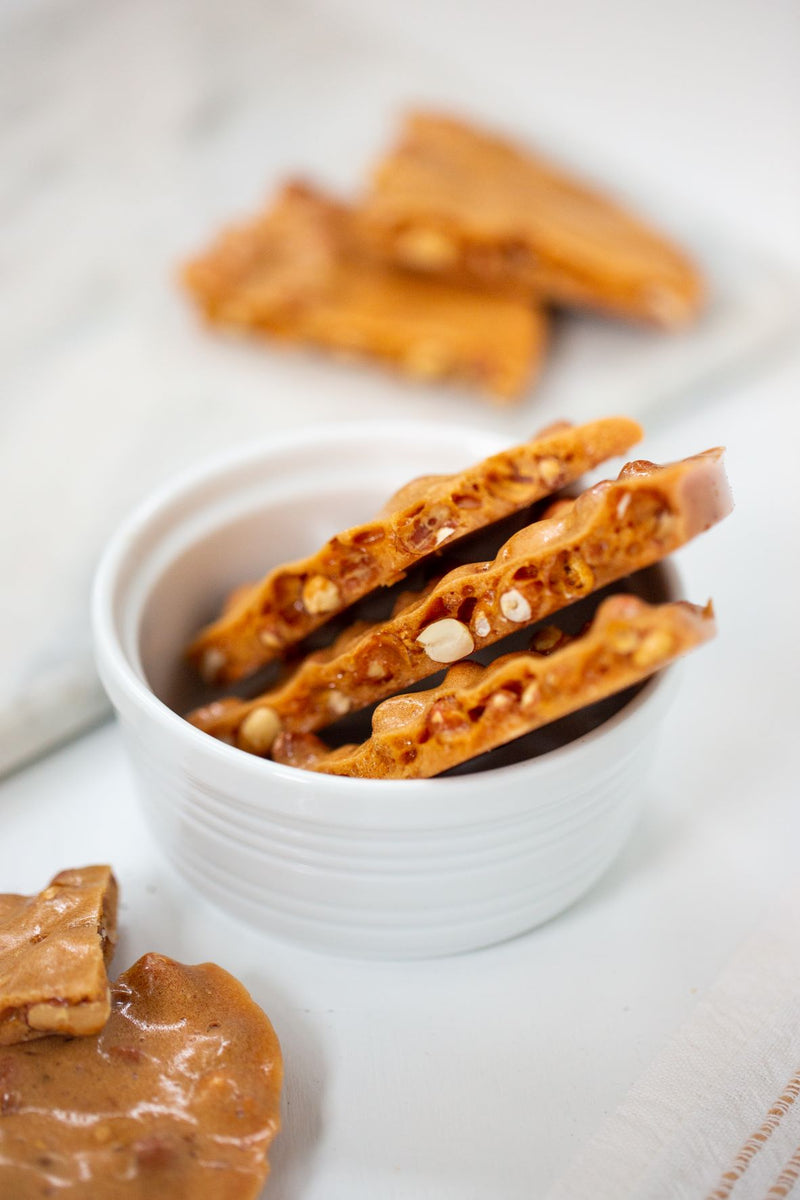 Old School Brand, Premium Peanut Brittle, 12oz