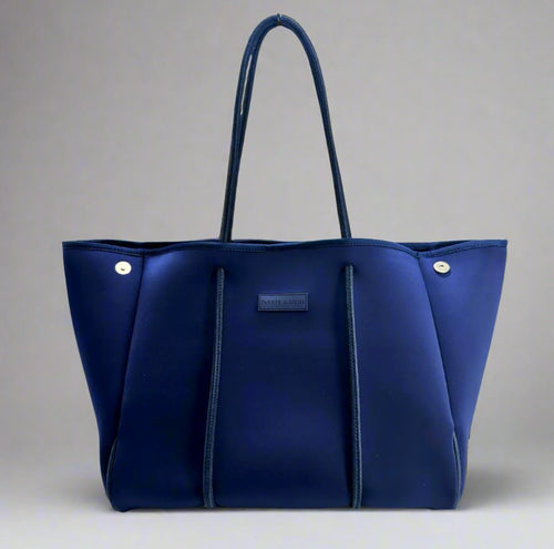 Parker Tote in in Navy