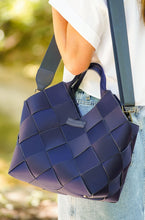 The Dallas Classic Tote in Navy