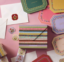 Essentials Card Box