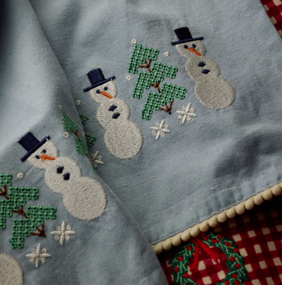 Snowman Holiday Tea Towel