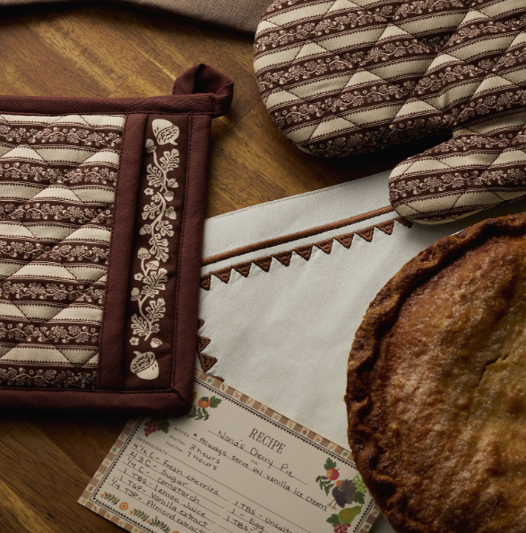 Acorns Pot Holder