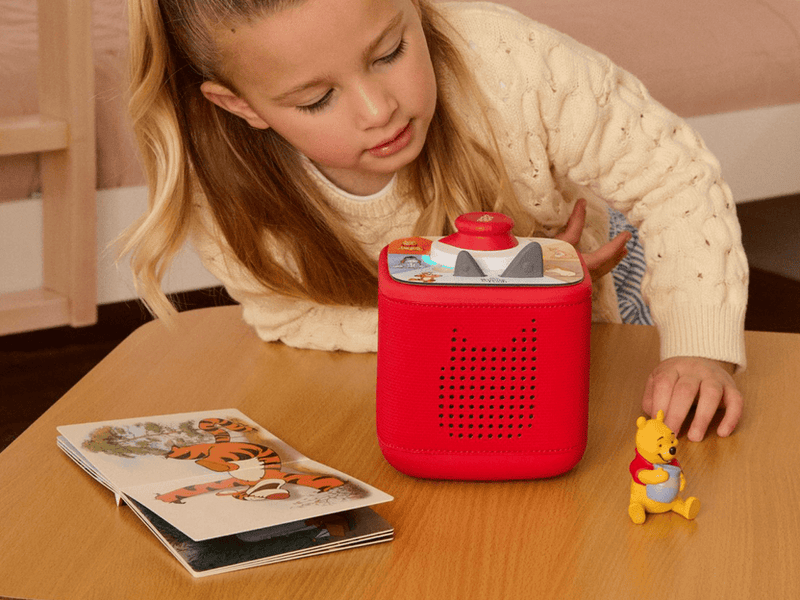 Disney Winnie the Pooh Toniebox 2 Full Play Set - Sunset Red