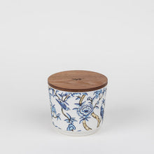 Classic Linen Patterned Candle