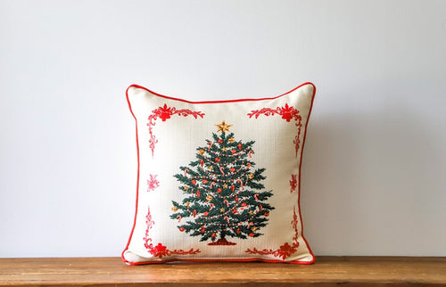 Old Fashioned Christmas Tree Pillow